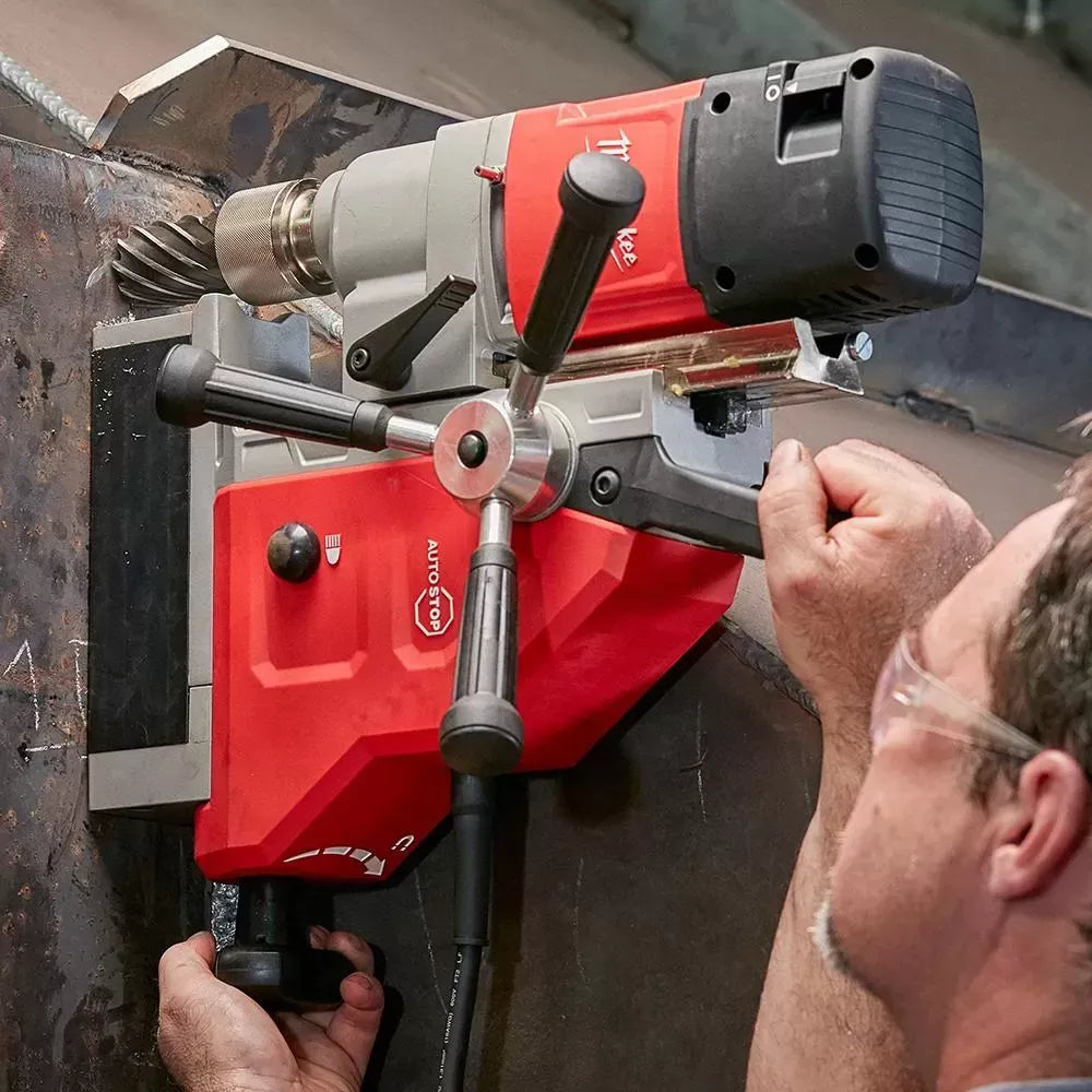 Milwaukee 4274-21 1-5/8-Inch Magnetic Drill Kit w/ Pilot Pins