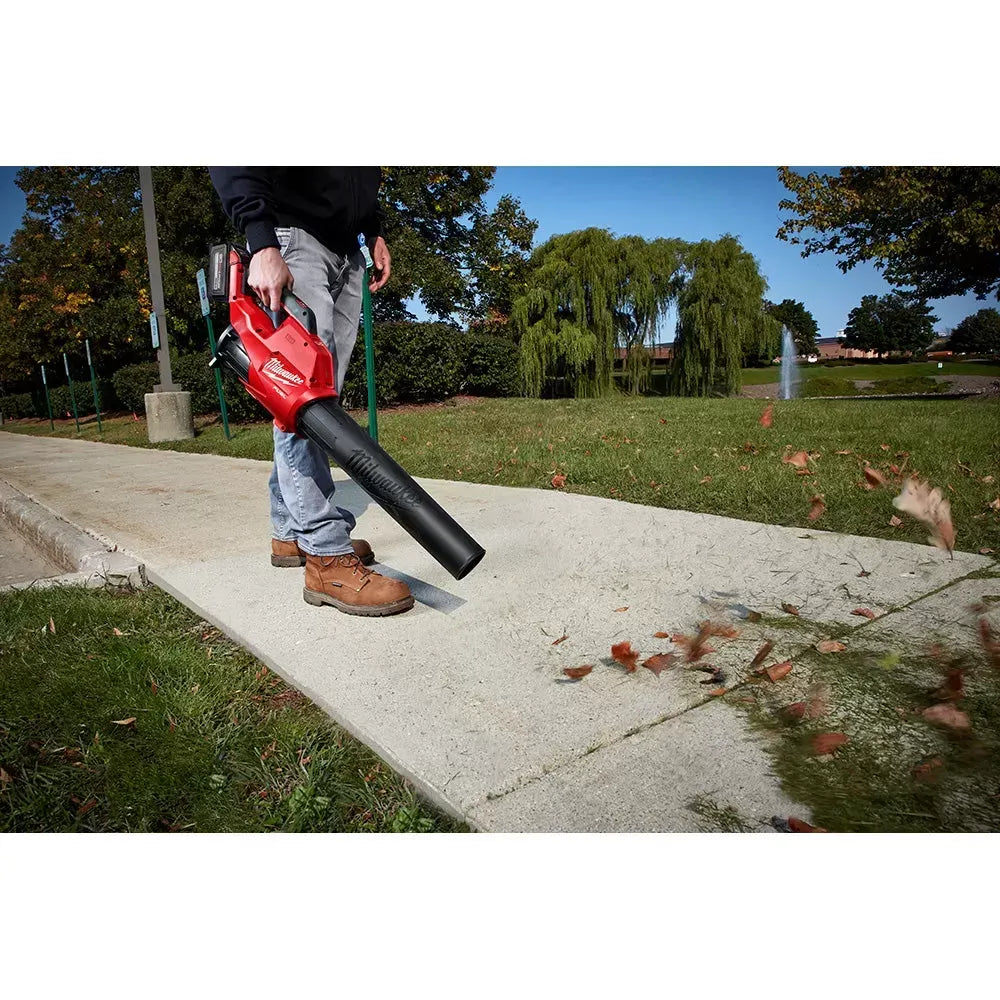 Milwaukee Pre-Sale 2724-28 M18 FUEL 18V 450 CFM Cordless Leaf Blower w/ 8.0 AH Battery
