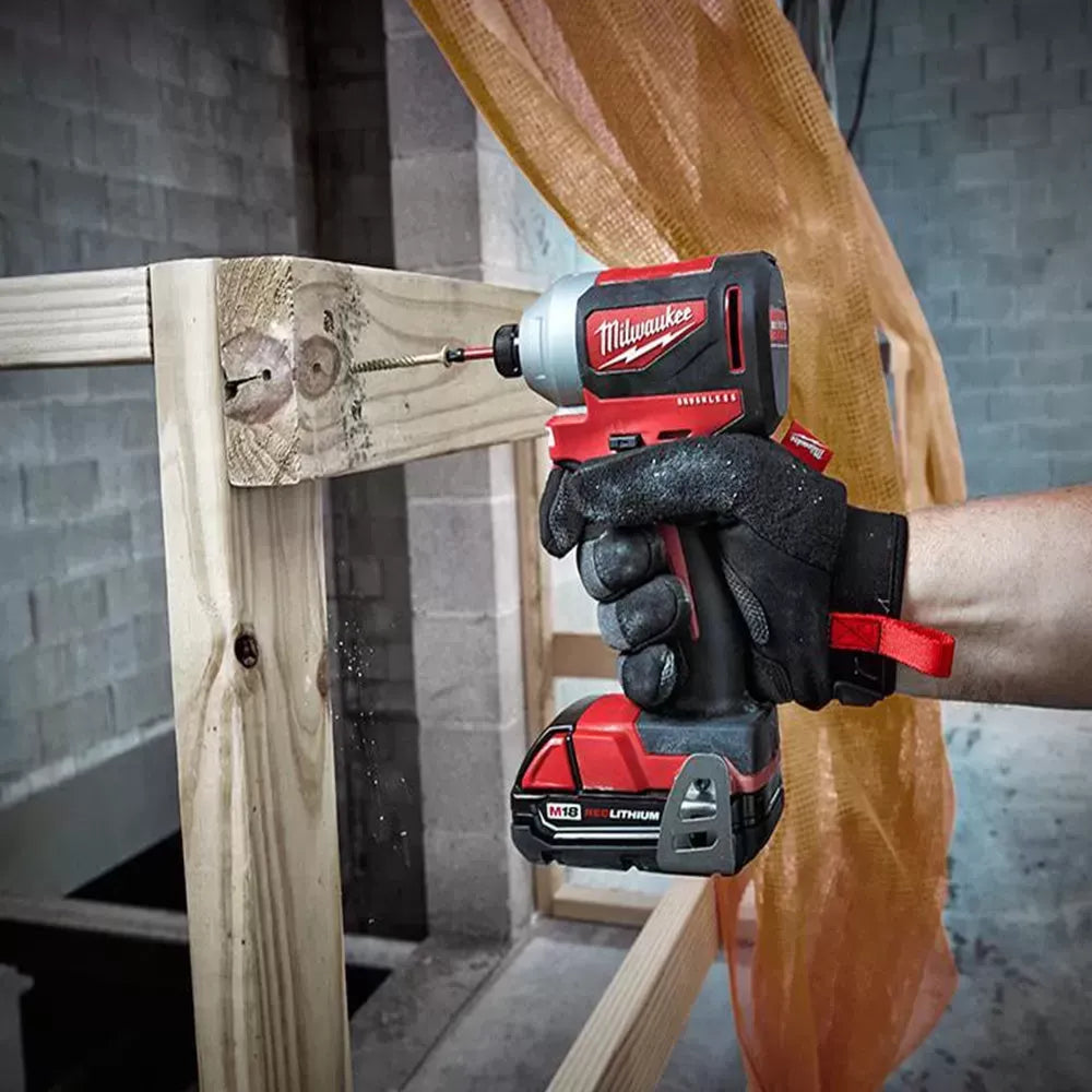 Milwaukee Pre-Sale 2850-21P M18 18V Brushless Cordless 1/4 Inch Hex Impact Driver Kit